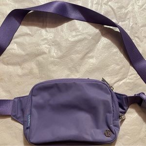 New LuLulemon crossbody purple bag